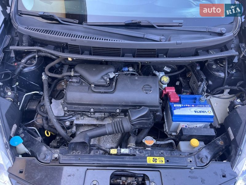 Хэтчбек Nissan Note 2011 в Болехове