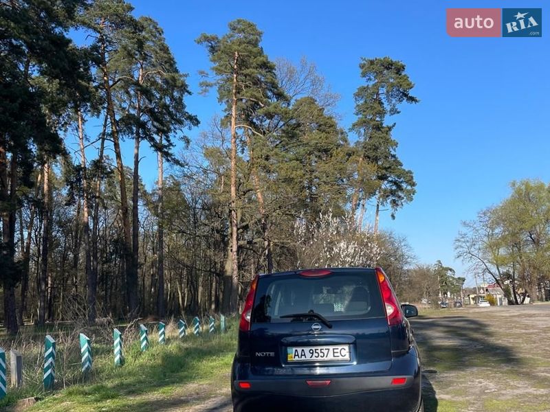 Хэтчбек Nissan Note 2007 в Киеве