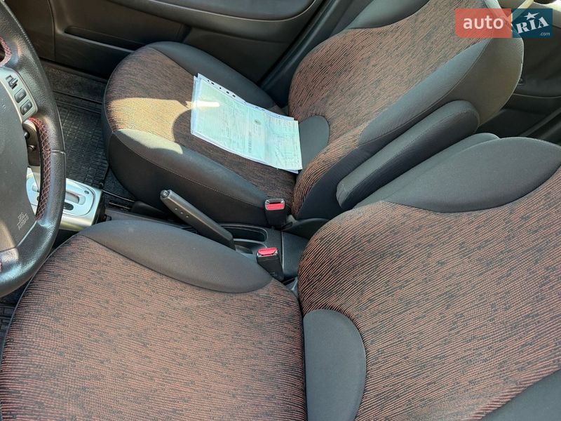 Хетчбек Nissan Note 2009 в Старокостянтинові