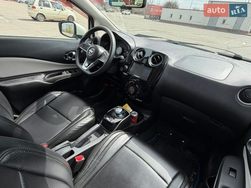 Хэтчбек Nissan Note 2017 в Киеве