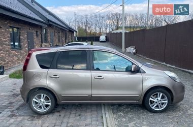 Хэтчбек Nissan Note 2009 в Киеве