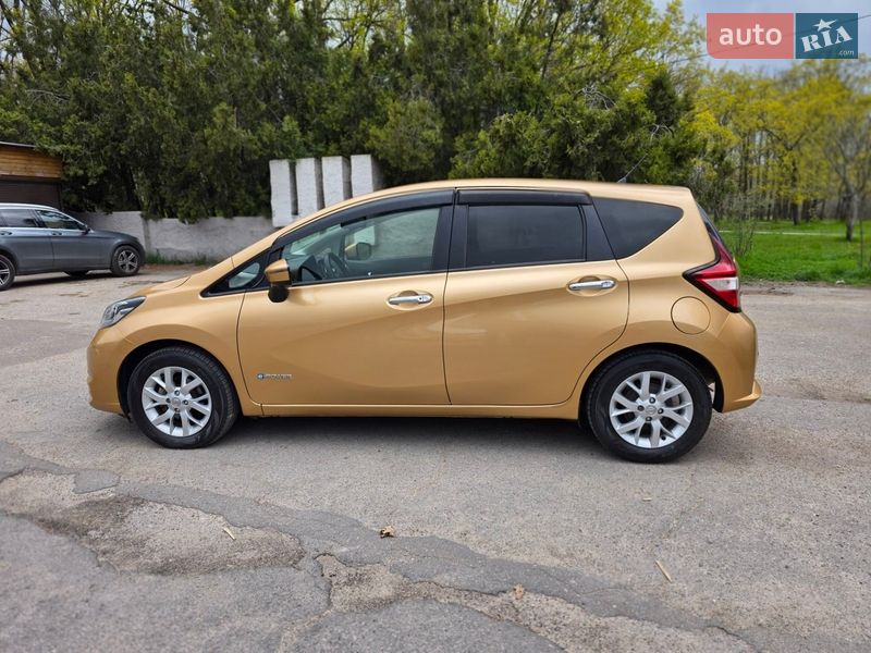 Хетчбек Nissan Note 2017 в Одесі