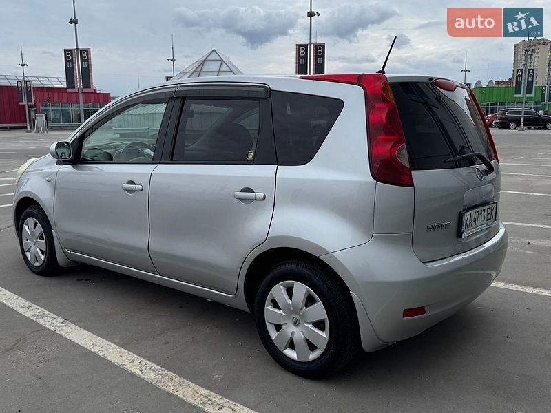 Хетчбек Nissan Note 2012 в Києві