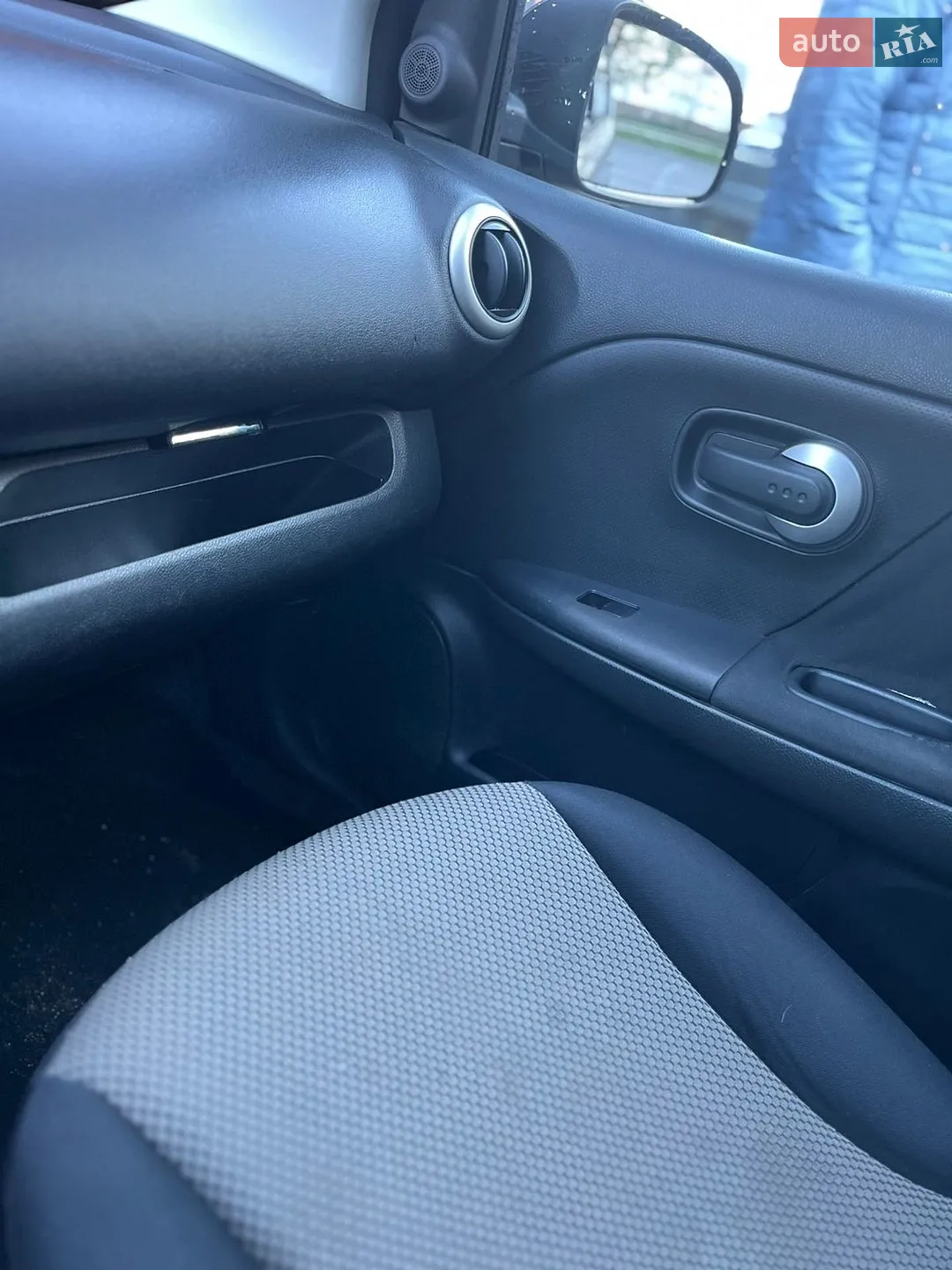 2011 Nissan Note - мініатюра 8