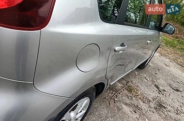 Хетчбек Nissan Note 2010 в Шептицькому