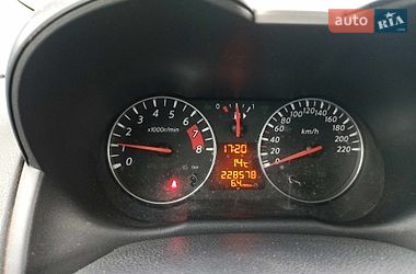 Хетчбек Nissan Note 2010 в Шептицькому