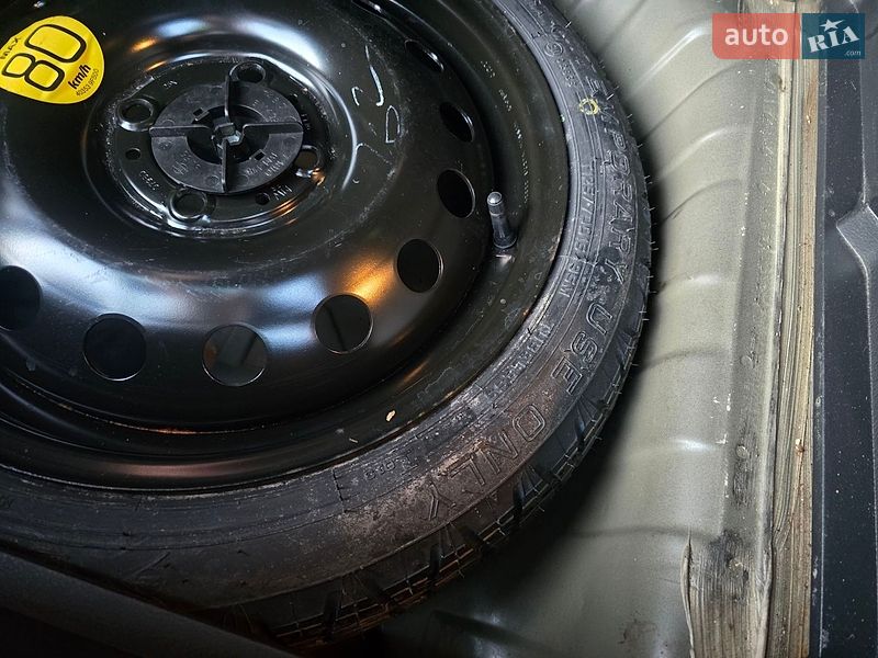 Хэтчбек Nissan Note 2009 в Киеве