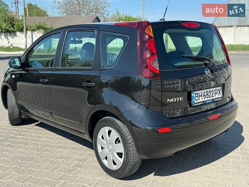 Хэтчбек Nissan Note 2009 в Хмельницком