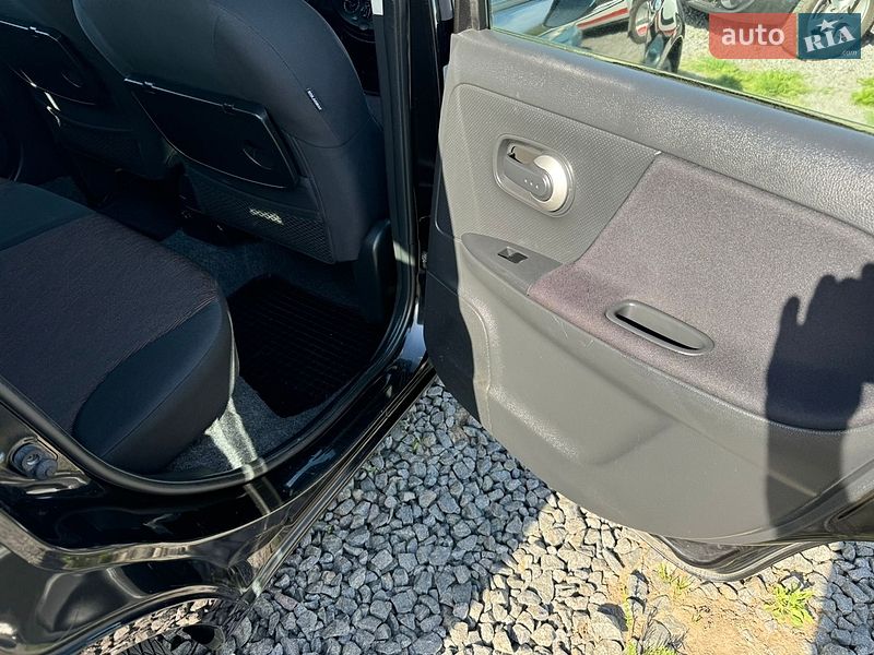 Хэтчбек Nissan Note 2009 в Хмельницком