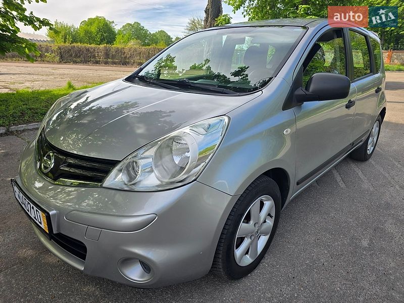 Хэтчбек Nissan Note 2011 в Киеве