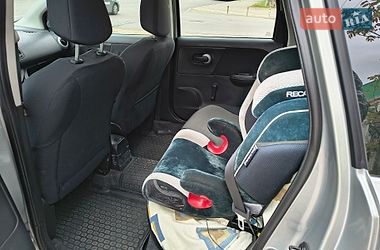 Хетчбек Nissan Note 2011 в Києві фото 10 Хетчбек Nissan Note 2011 в Києві