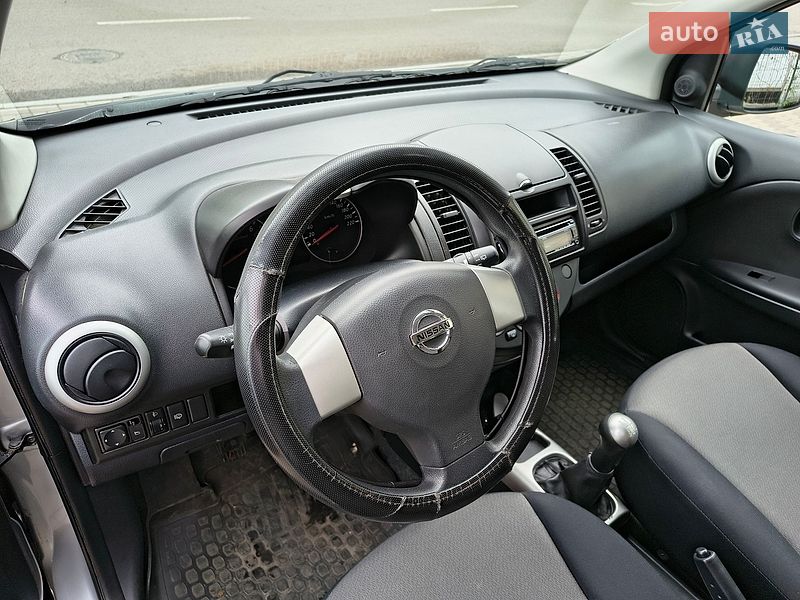 Хетчбек Nissan Note 2011 в Києві фото 12 Хетчбек Nissan Note 2011 в Києві