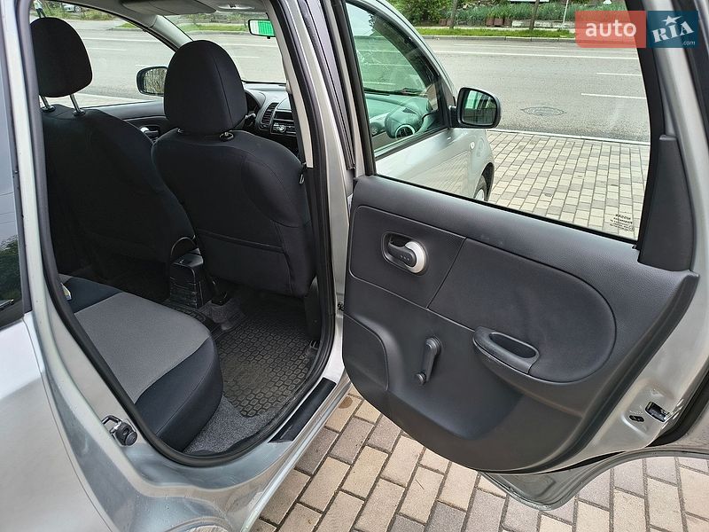 Хетчбек Nissan Note 2011 в Києві фото 16 Хетчбек Nissan Note 2011 в Києві