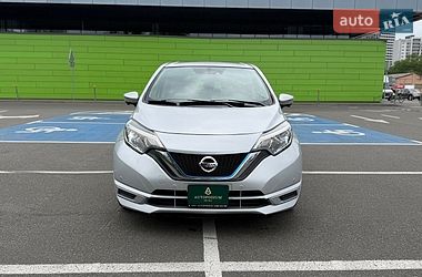 Хэтчбек Nissan Note 2016 в Киеве