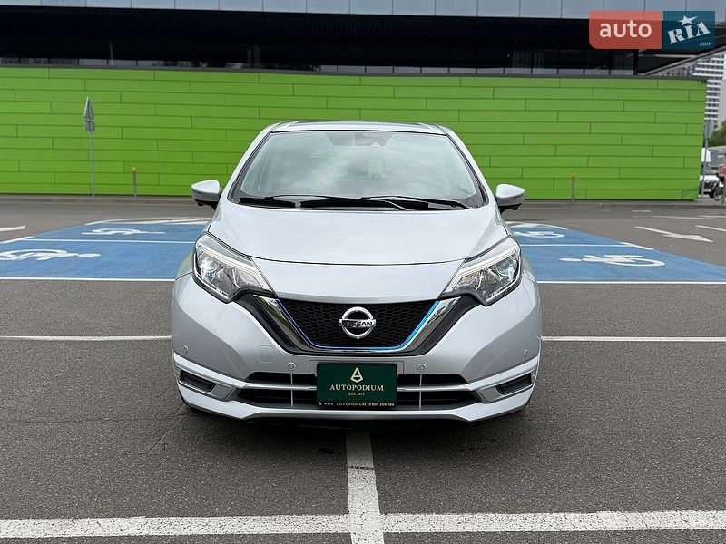 Хэтчбек Nissan Note 2016 в Киеве