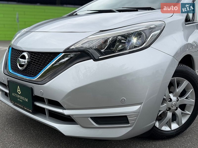 Хэтчбек Nissan Note 2016 в Киеве