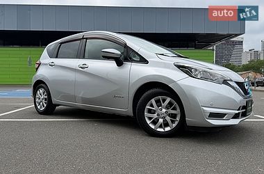 Хэтчбек Nissan Note 2016 в Киеве