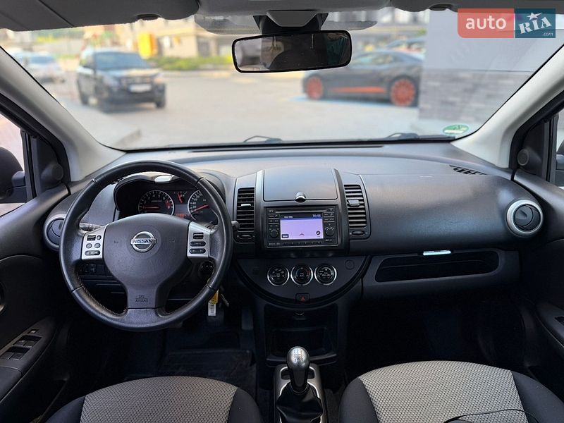 Хэтчбек Nissan Note 2011 в Виннице