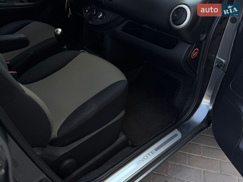 Хэтчбек Nissan Note 2011 в Виннице