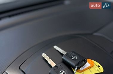 Хэтчбек Nissan Note 2011 в Виннице