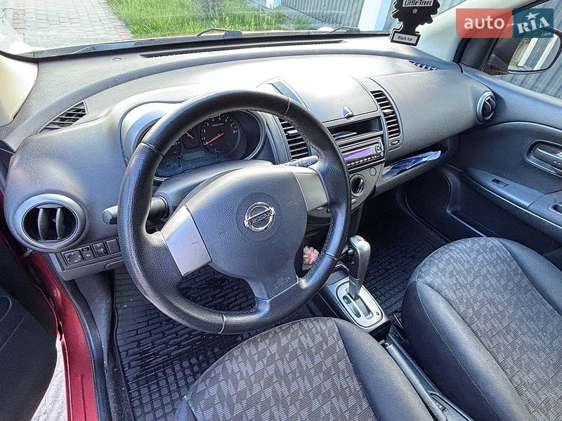 Хэтчбек Nissan Note 2008 в Львове