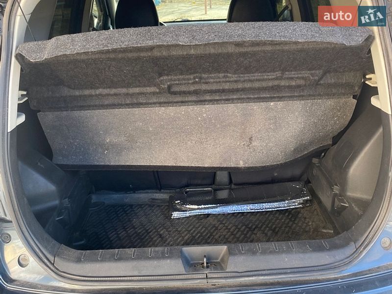 Хэтчбек Nissan Note 2012 в Полтаве