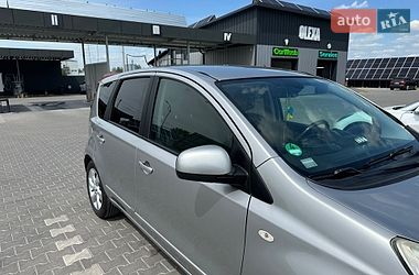 Хэтчбек Nissan Note 2009 в Владимире