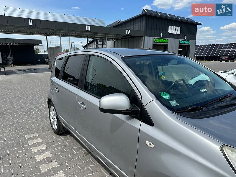 Хэтчбек Nissan Note 2009 в Владимире