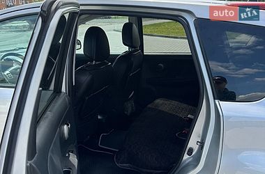 Хэтчбек Nissan Note 2009 в Владимире