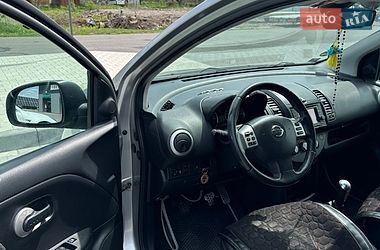 Хэтчбек Nissan Note 2009 в Владимире