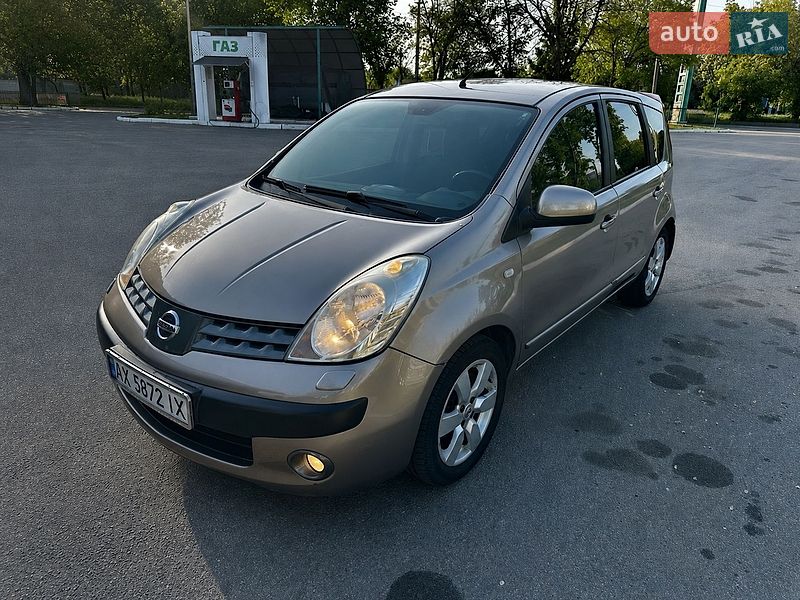 2006 Nissan Note, VIN SJNFCAE11U1045743:plate — фото 1 (autoria)