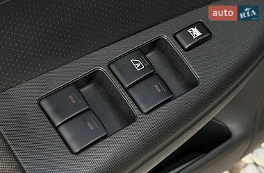 Хэтчбек Nissan Note 2010 в Харькове