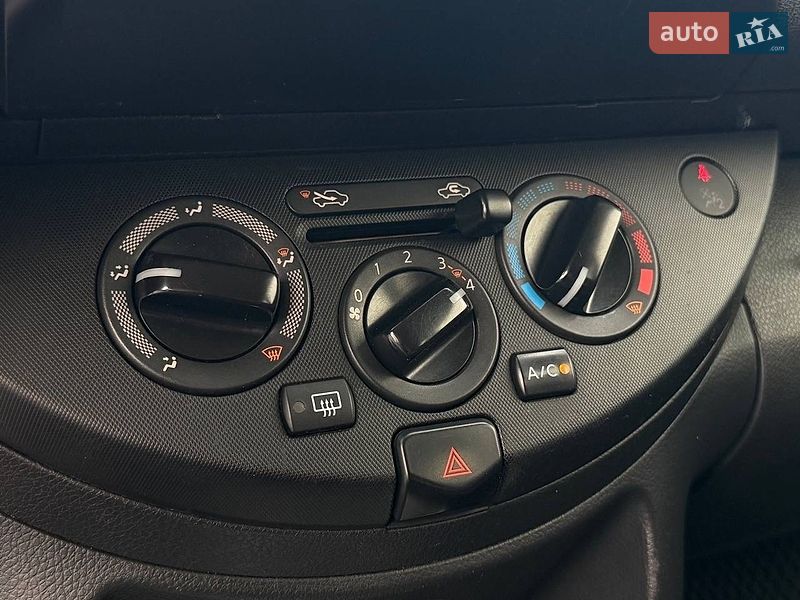 Хэтчбек Nissan Note 2010 в Харькове