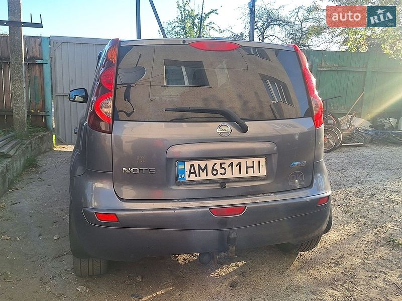 Хэтчбек Nissan Note 2009 в Житомире фото 5 Хэтчбек Nissan Note 2009 в Житомире