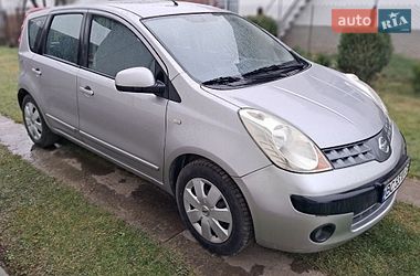 Хэтчбек Nissan Note 2007 в Стрые