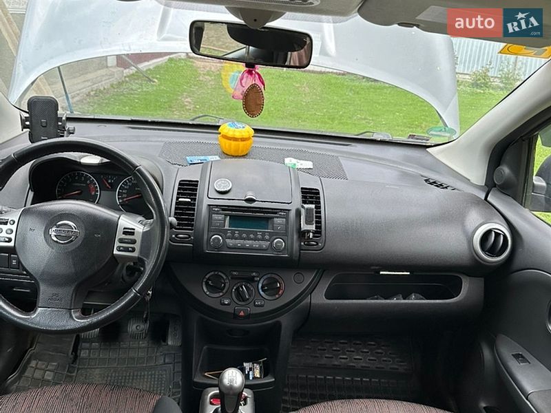 Хэтчбек Nissan Note 2010 в Хмельницком