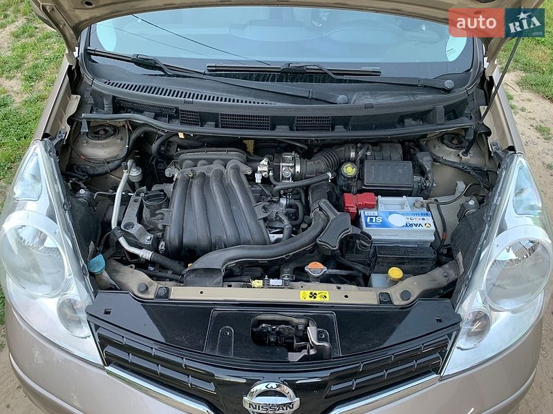Хэтчбек Nissan Note 2012 в Перемышлянах