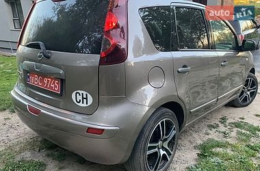 Хэтчбек Nissan Note 2012 в Перемышлянах