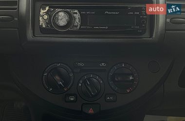 Хетчбек Nissan Note 2006 в Львові