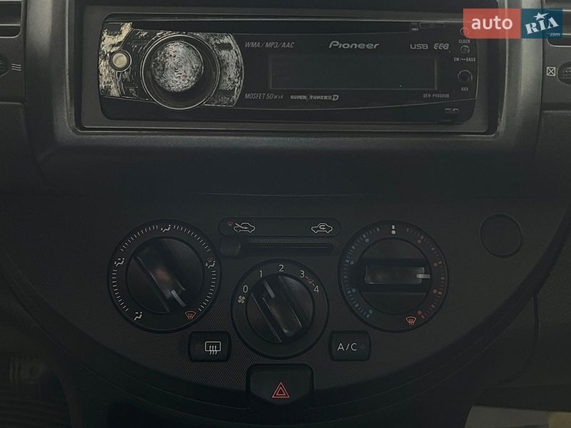 Хетчбек Nissan Note 2006 в Львові