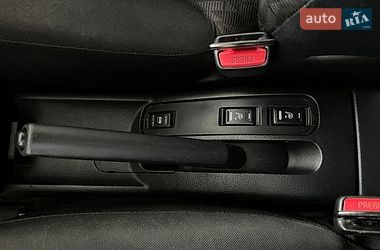 Хетчбек Nissan Note 2006 в Львові