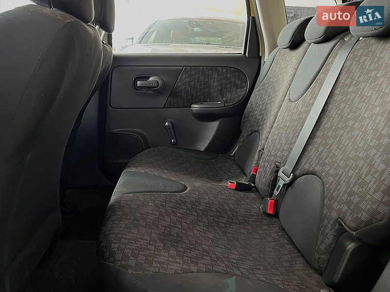 Хетчбек Nissan Note 2006 в Львові