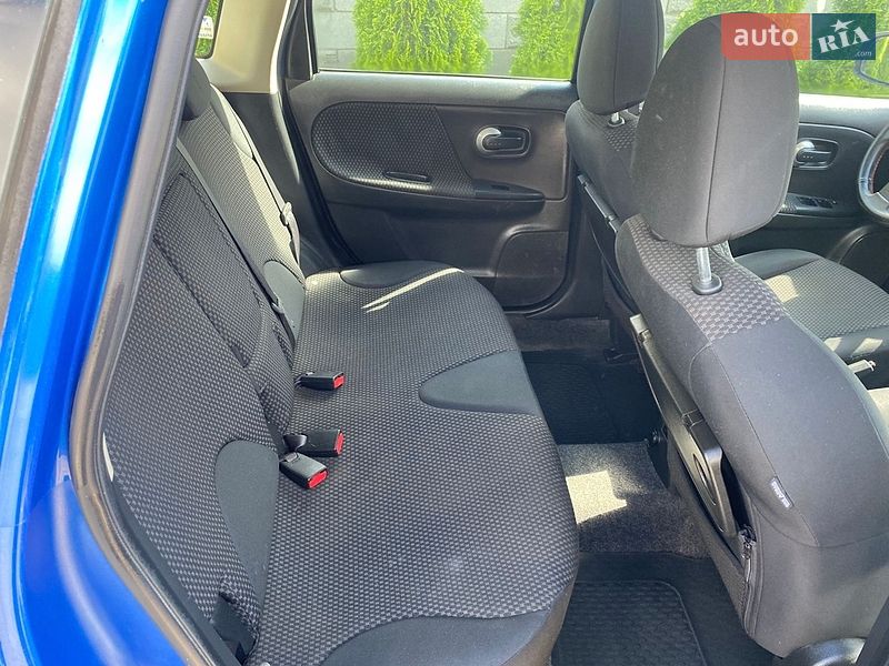 Хэтчбек Nissan Note 2006 в Ровно