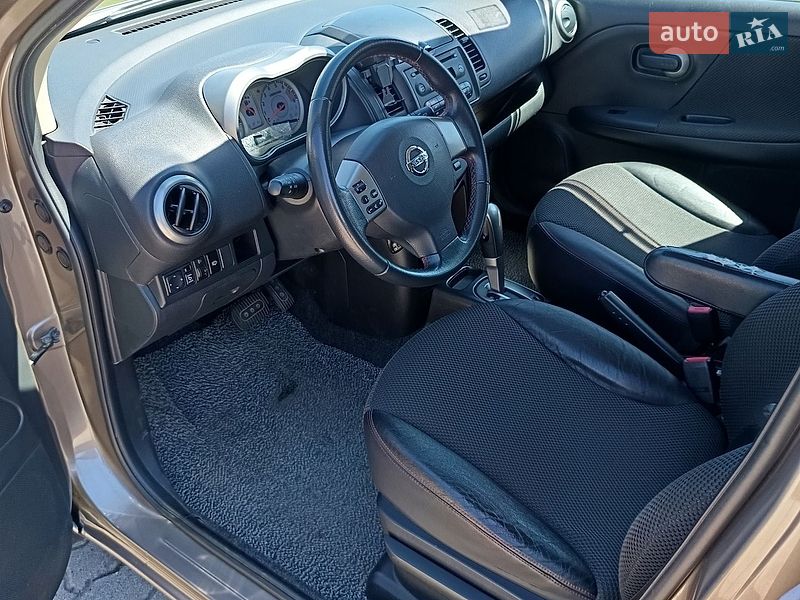 Хэтчбек Nissan Note 2006 в Киеве