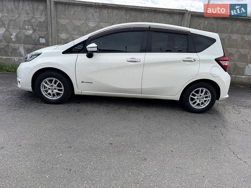Хетчбек Nissan Note 2017 в Києві