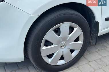 Хэтчбек Nissan Note 2011 в Одессе