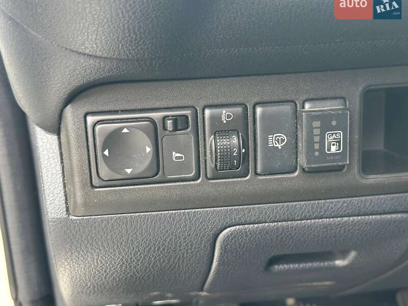 Хэтчбек Nissan Note 2011 в Одессе