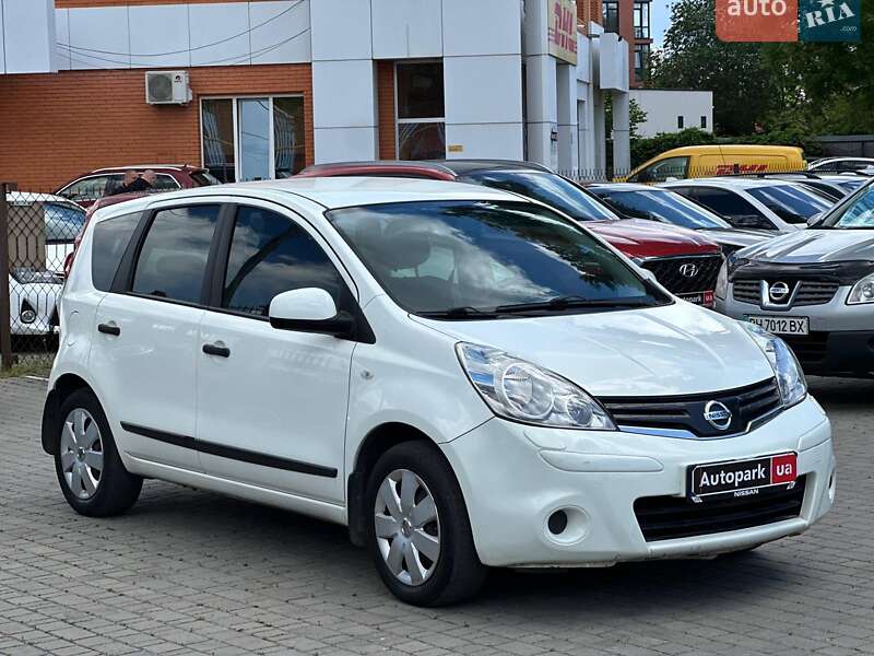 Хэтчбек Nissan Note 2011 в Одессе