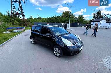 Хетчбек Nissan Note 2006 в Києві фото 2 Хетчбек Nissan Note 2006 в Києві