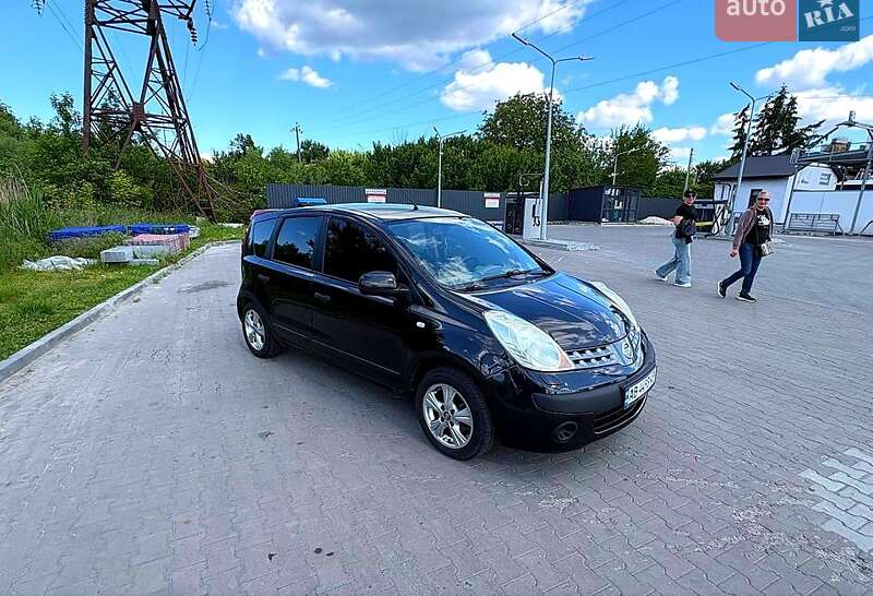 Хетчбек Nissan Note 2006 в Києві фото 2 Хетчбек Nissan Note 2006 в Києві